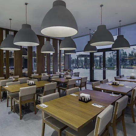 ホテル Hampton By Hilton Izmir Aliağa