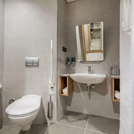 Hampton By Hilton Izmir Hotel