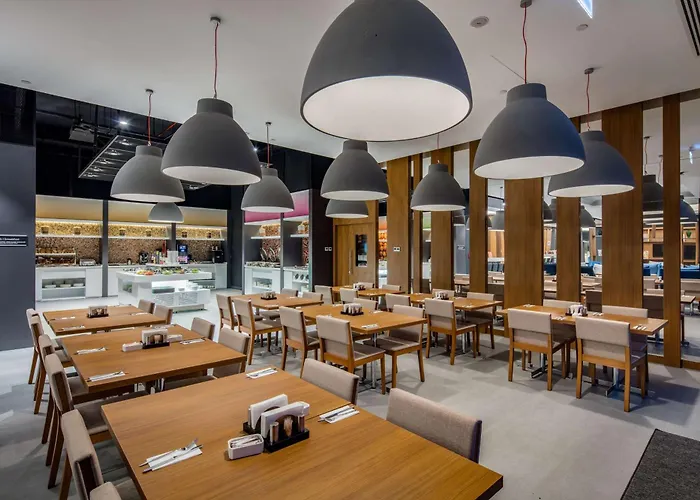 Otel Hampton By Hilton Izmir