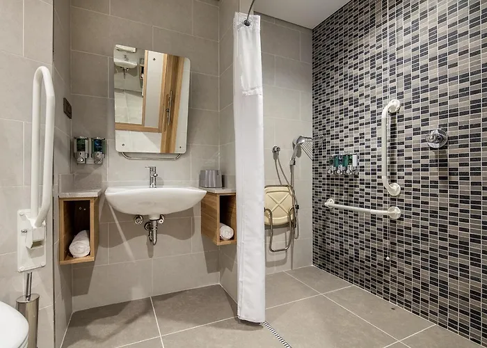 Otel Hampton By Hilton Izmir