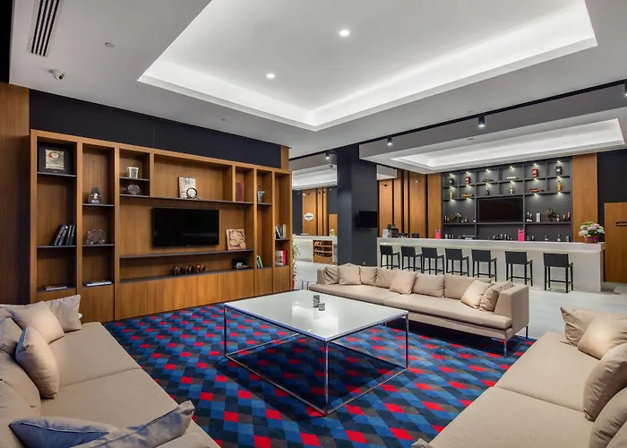 Hampton By Hilton Izmir 4*