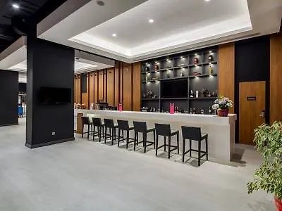 Otel Hampton By Hilton Izmir 4*