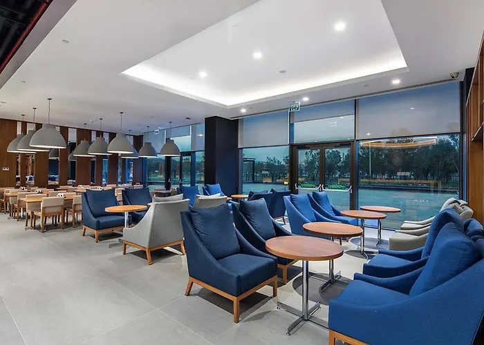 Otel Hampton By Hilton Izmir