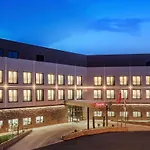 Ξενοδοχείο Hampton By Hilton Izmir 4*