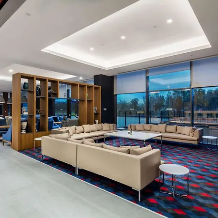Hampton By Hilton Izmir מלון Aliaga