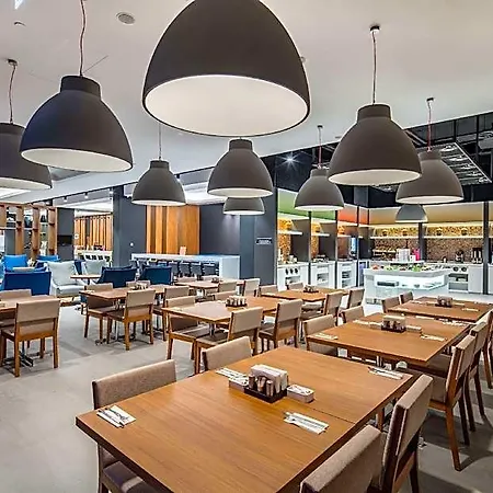 Hampton By Hilton Izmir
