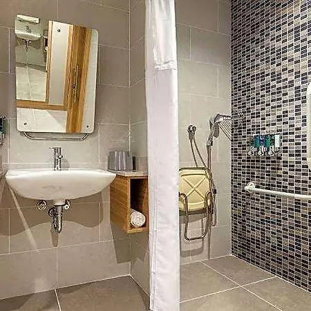 Hotel Hampton By Hilton Izmir