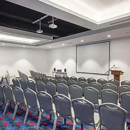 Hampton By Hilton Izmir Aliaga