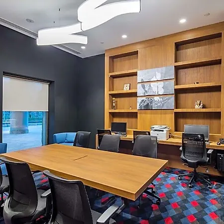 Hampton By Hilton Izmir Hotel 4*