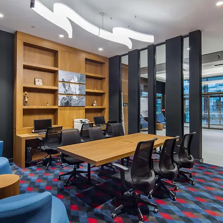 Hampton By Hilton Izmir