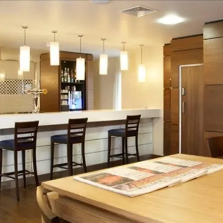 Hampton By Hilton Izmir Hotel