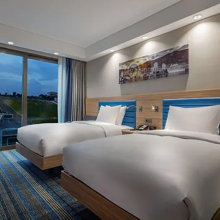 Hotel Hampton By Hilton Izmir 4*