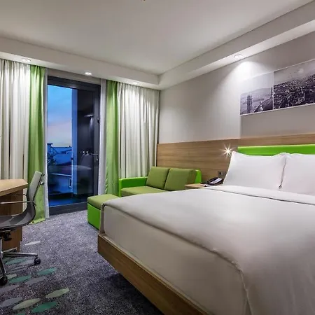 Hotel Hampton By Hilton Izmir
