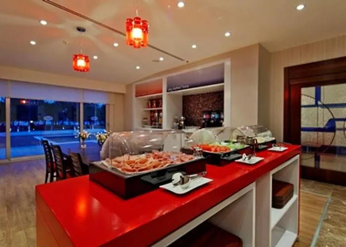 Hampton By Hilton Izmir Hotel 4*